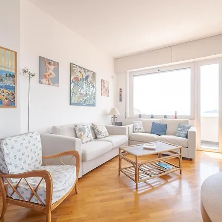 Aurelia Panoramic Seaside Apartment Zoagli