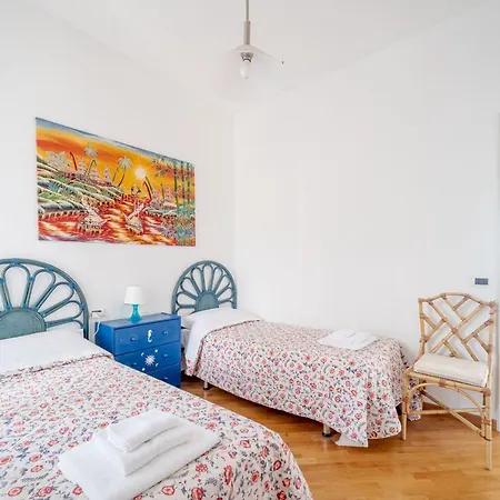 Aurelia Panoramic Seaside Apartment *